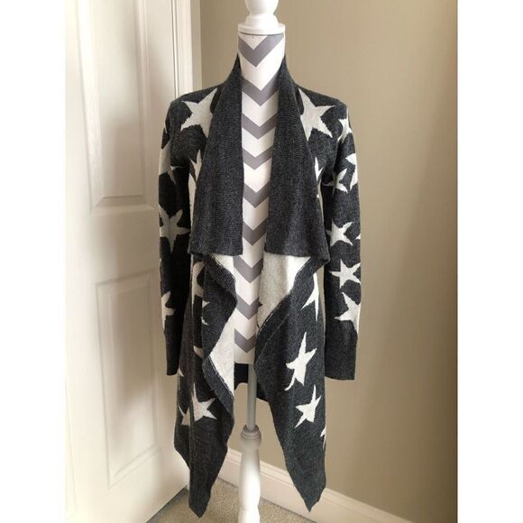 Bethany Mota Sweaters - Bethany Mota limited edition star shawl front cardigan